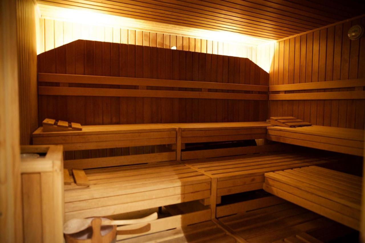 Seehotel Huberhof Oberuckersee Exteriör bild